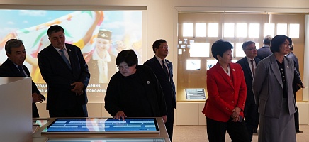 Судьи Конституционного Суда РК посетили Архив Президента фото галереи 1